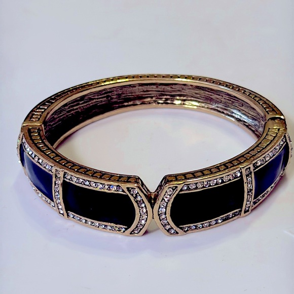 Heidi Daus Bangle Hinged Clamper Bracelet  Crystal & Black Enamel over Gold - Picture 2 of 9
